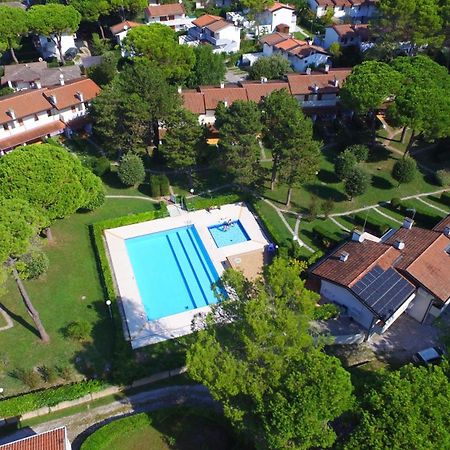 Villaggio Club Dei Pini Μπιμπιόνε Εξωτερικό φωτογραφία