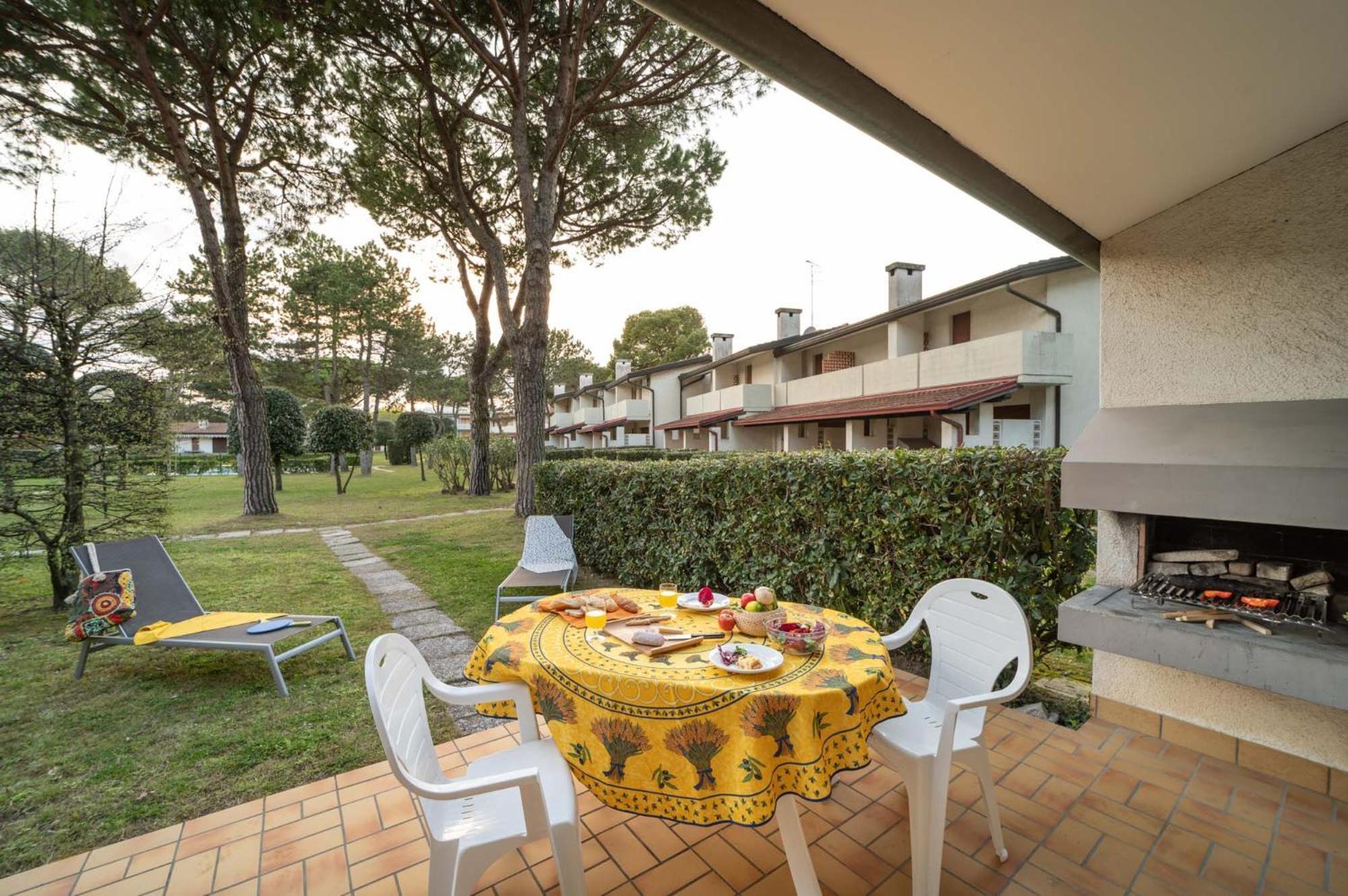 Villaggio Club Dei Pini Μπιμπιόνε Εξωτερικό φωτογραφία