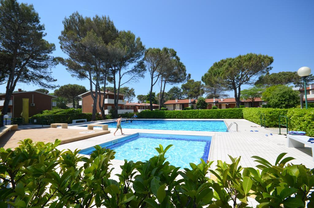 Villaggio Club Dei Pini Μπιμπιόνε Εξωτερικό φωτογραφία